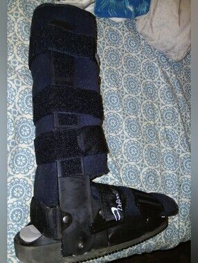 DeRoyal Orthopedic Walking Boot Brace - Size Large Black
